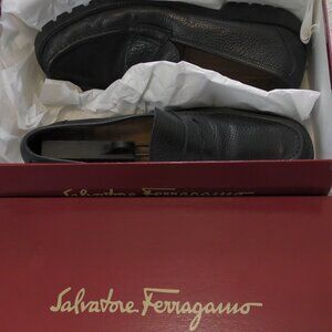 Salvatore Ferragamo Men's Black Leather Pebble Penny Loafers Size 10 With Box